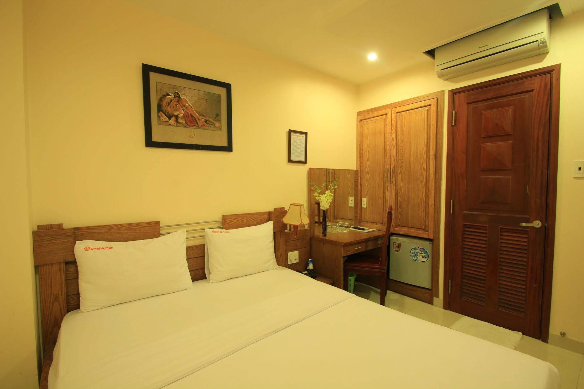 Ipeace Hotel - Bui Vien Walking Street TP. Hồ Chí Minh Ngoại thất bức ảnh